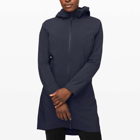 Lululemon Rain Rebel Jacket- True Navy, size 6 - Picture 2 of 8